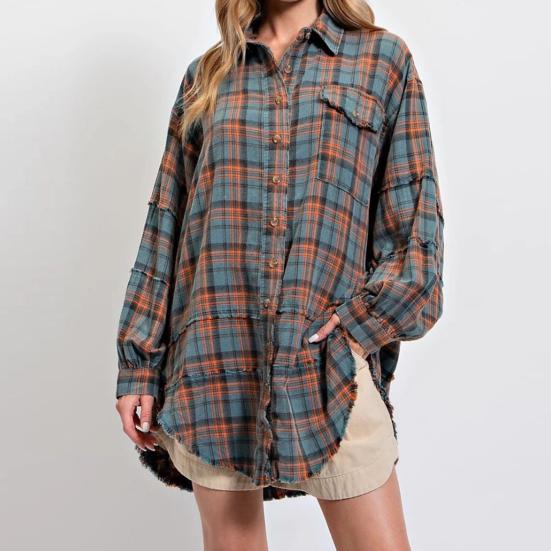 Chemise Femme Revers Manches Longues Poches à Rabat Hauts de Chemise Boutonnage Simple Bord Frangé Effet Vieilli Coupe Oversize Veste Chemise