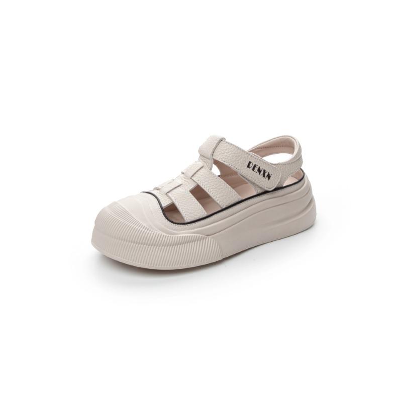 New Breathable Casual and Sporty Openwork Shoes for Women with Thick Soles and Sandals
