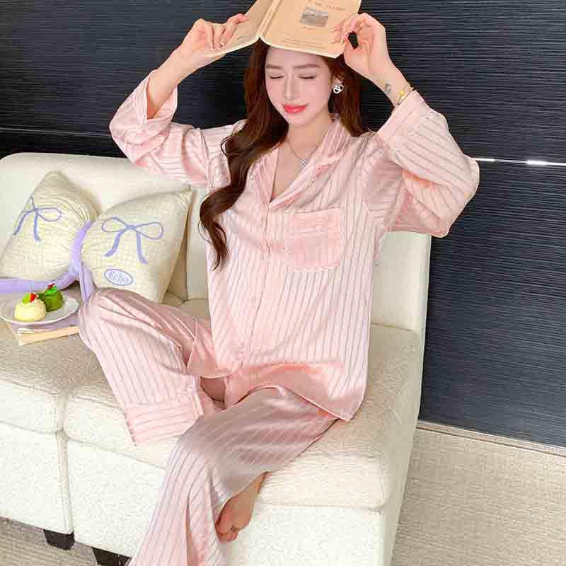 

Women s Striped Lace Crinkled Pajama Set, Short Sleeve, Ice Silk, Early Spring Style – Perfect for Home or Out. Large