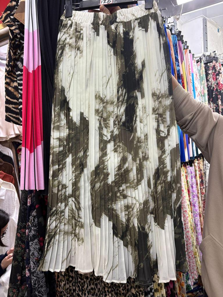 European & American Pleated Print Midi Skirt, Soft Chiffon Fabric, High Waist, Versatile Style