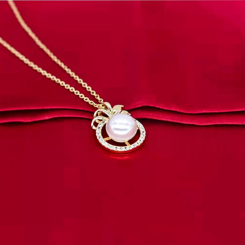 Creative Gift Pearl Necklace Sweet Wind Design Delicate Titanium Steel Clavicle Chain