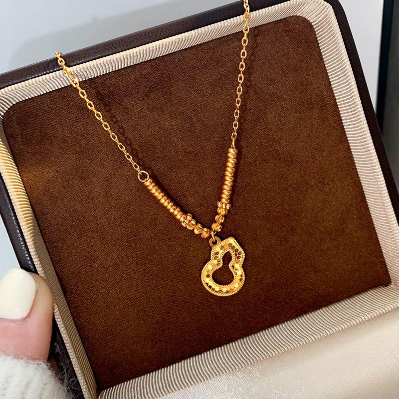 

Golden Lucky Gourd Pendant Sweater Chain 2026 Autumn and Winter Accessories Unique Necklace