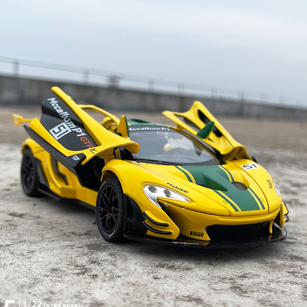 1:22 P1 GTR Model Toy Diecast Alloy Cars Doors Opened Front Wheel Steering Sound Light Pull Back Sports Car Kid Birthday Present
