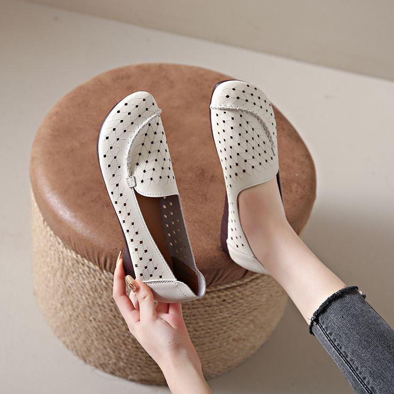 Fashion Summer Slip-on Ladies Footwear Hollow Breathable Women's Flat Shoes Korean Style Wholesale 2025 Social Casual Fashion Shoe Sale
