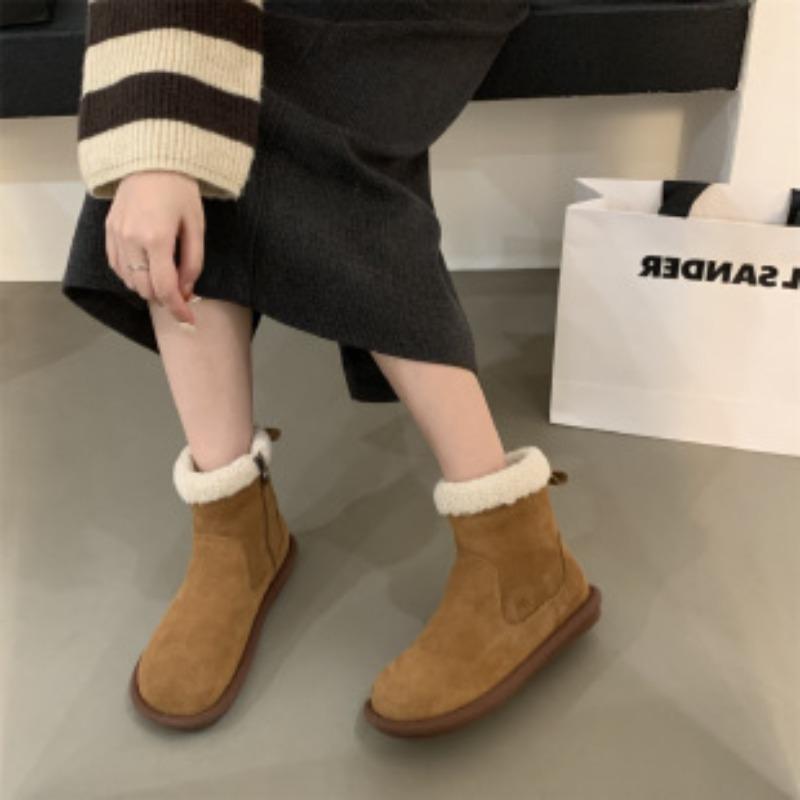 Snow boots women s winter new retro velvet cotton shoes flat-soled fluffy short boots women 40 коричневый