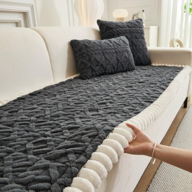 Warm and Comfortable Cotton Velvet Sofa Cushion for Autumn and Winter Solid Wood Mahogany Sofa Anti Slip Thick Cushion Home Decoration Sofa Pad 1pcs