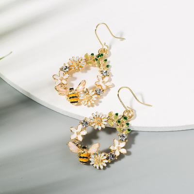 Blume Tropföl Ohrringe Damen Kolorierter Schmetterling