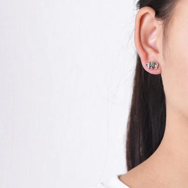 New Retro Small Elephant 925 Sterling Silver Jewelry Fashion Personalized Animal Earrings TYB622