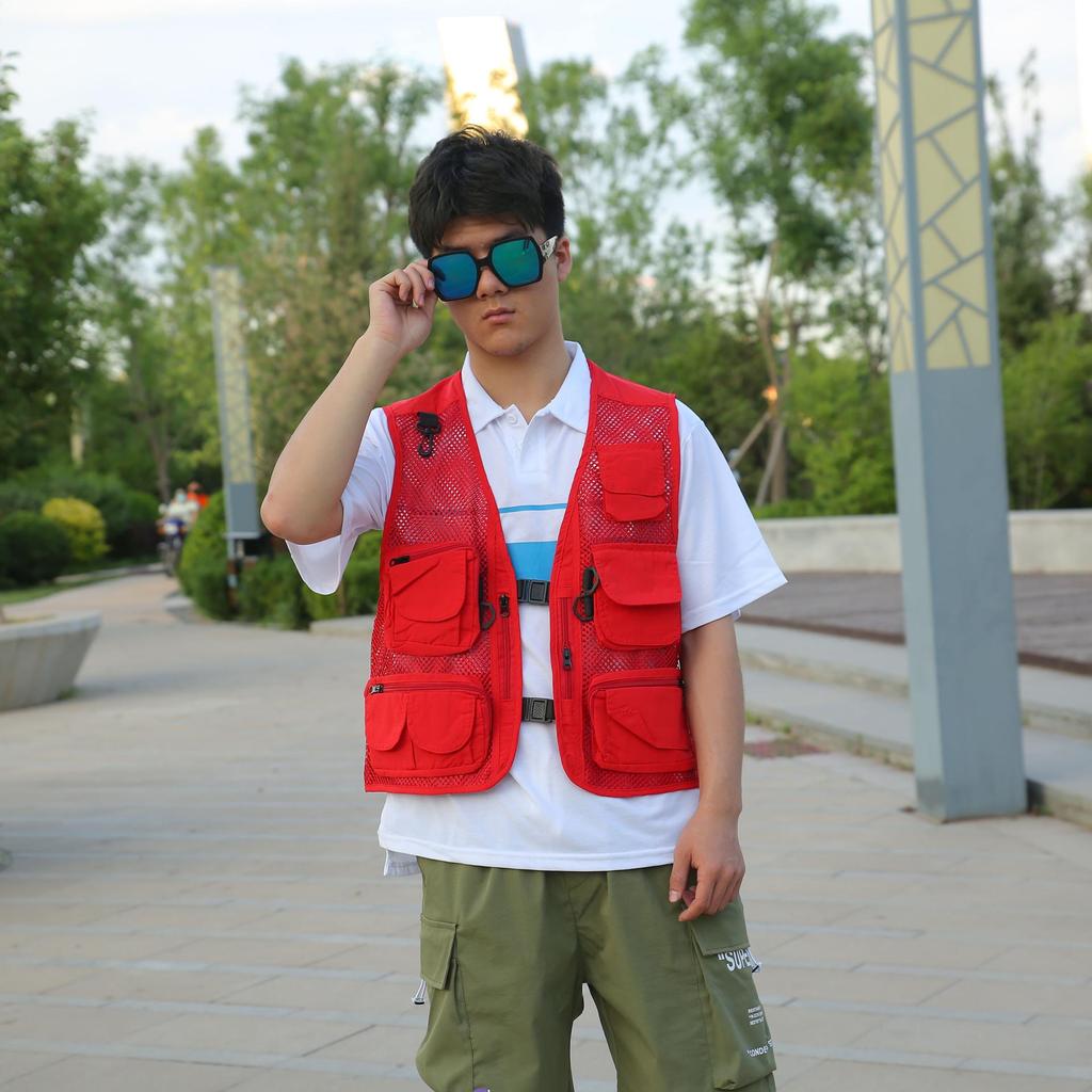 Men's Breathable Multi-Pocket Outdoor Vest for Fishing, Photography, and Workwear