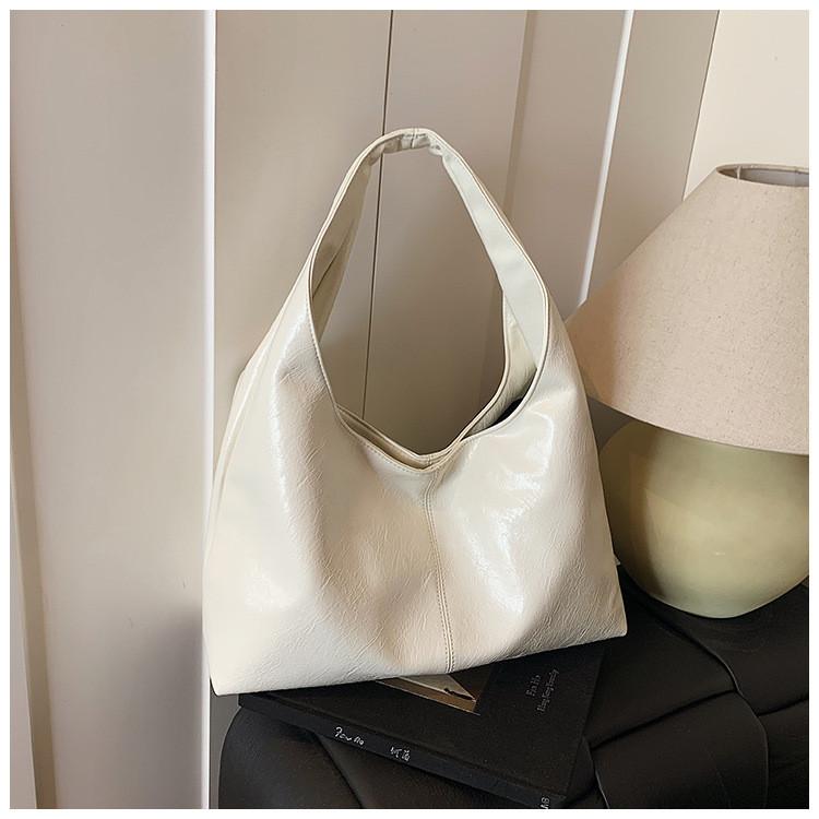 IELGY Simple Lazy Style Tote Bag Large Capacity Casual Commuter Armpit Order Shoulder Bag