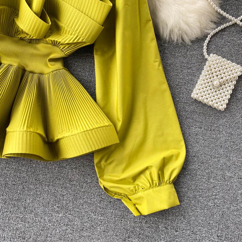 Women's Long Sleeve Ruffle Pleat Top - Slimming, Versatile, and Stylish for Spring
