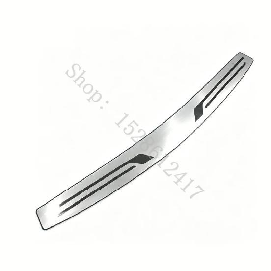 For Chevrolet Equinox 2017 2018~2024 Stainless Steel Rear Door Sill Bumper Protector Sill Rear Boot Guard Trim Car Accessories