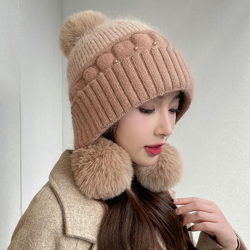 Wool hat for women, sweet and cute in autumn and winter, warm and cold hat, fashionable ear protection, plush and thickened cold-proof knitted hat.