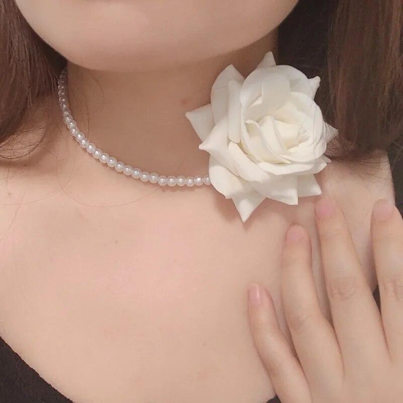 

Элегантное винтажное бархатное ожерелье с розами и цветком из искусственного жемчуга для женщин, модное летнее пляжное колье-чокер, аксессуары для свадебной вечеринки