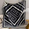 Accessories – Skjerf og skaut