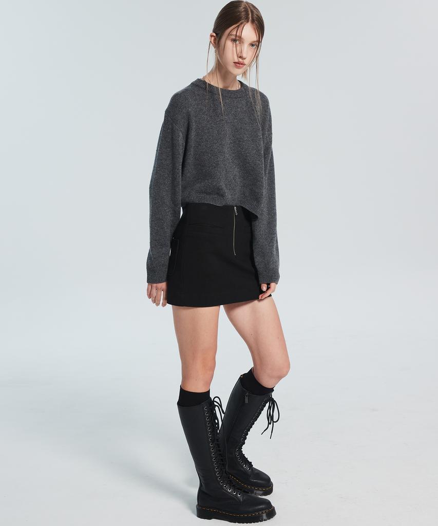 RACLEUR Ra Asymmetrical Crop Knit [Charcoal]