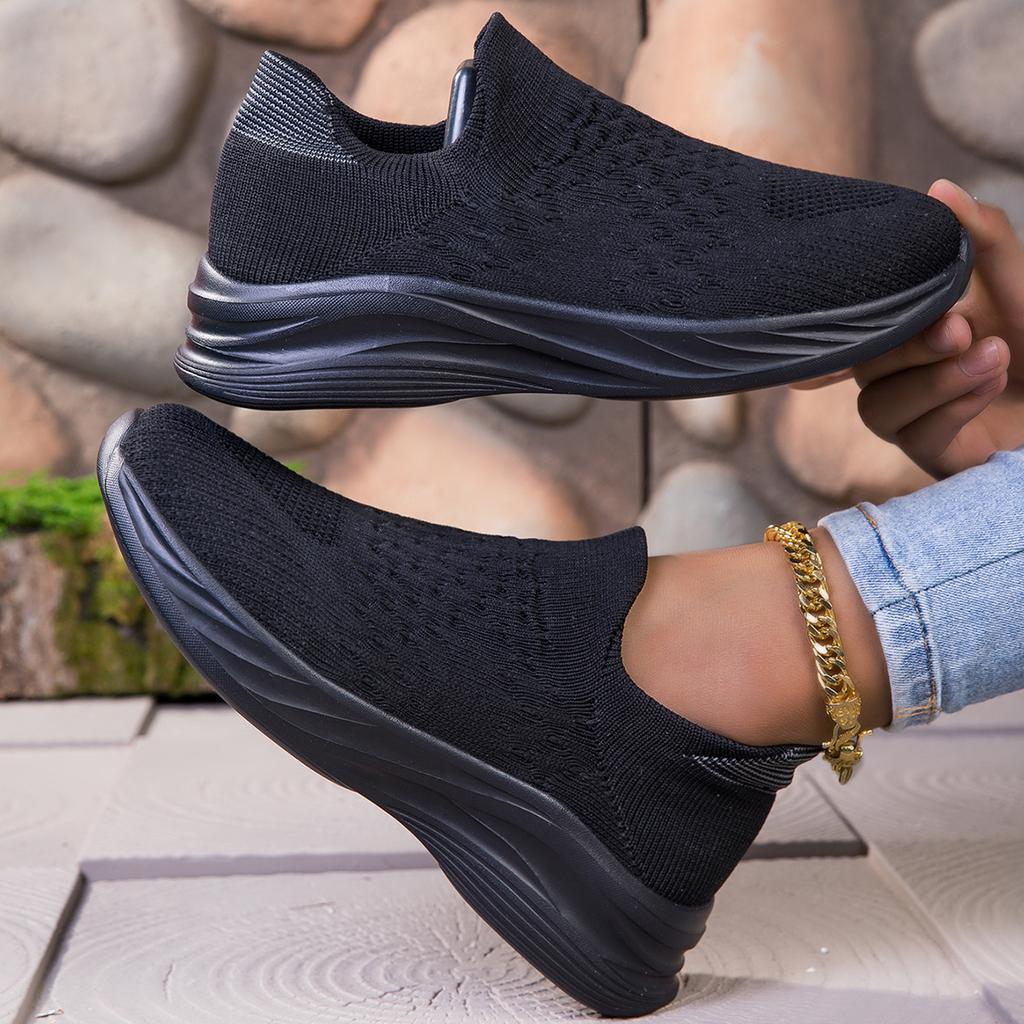 New sports shoe size sports shoes casual versatile sports couple shoes flying woven men's and women's shoes