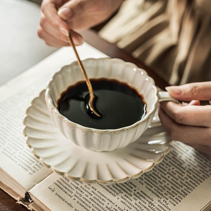 Delicate Cup And Saucer Set, Petal-Shaped Coffee Cup, Ceramic Cup, Mug, Afternoon Tea Cup, Saucer, Household Cup.