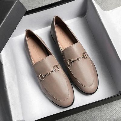 Horse Title Buckle Loafers Women 2025 New Style One Foot Flat Small Leather Shoes Women's Size