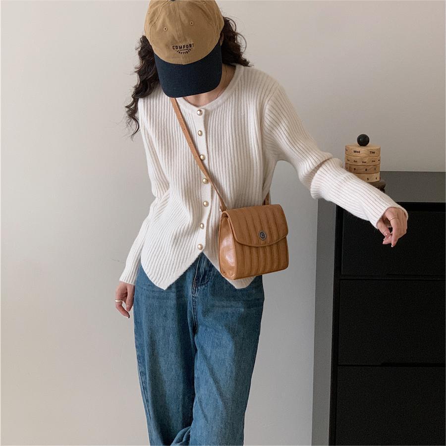 Solid Color Round Neck Irregular Hem Top Spring and Autumn Design Sense Retro Chic Knitted Sweater Women's Simple Fashion