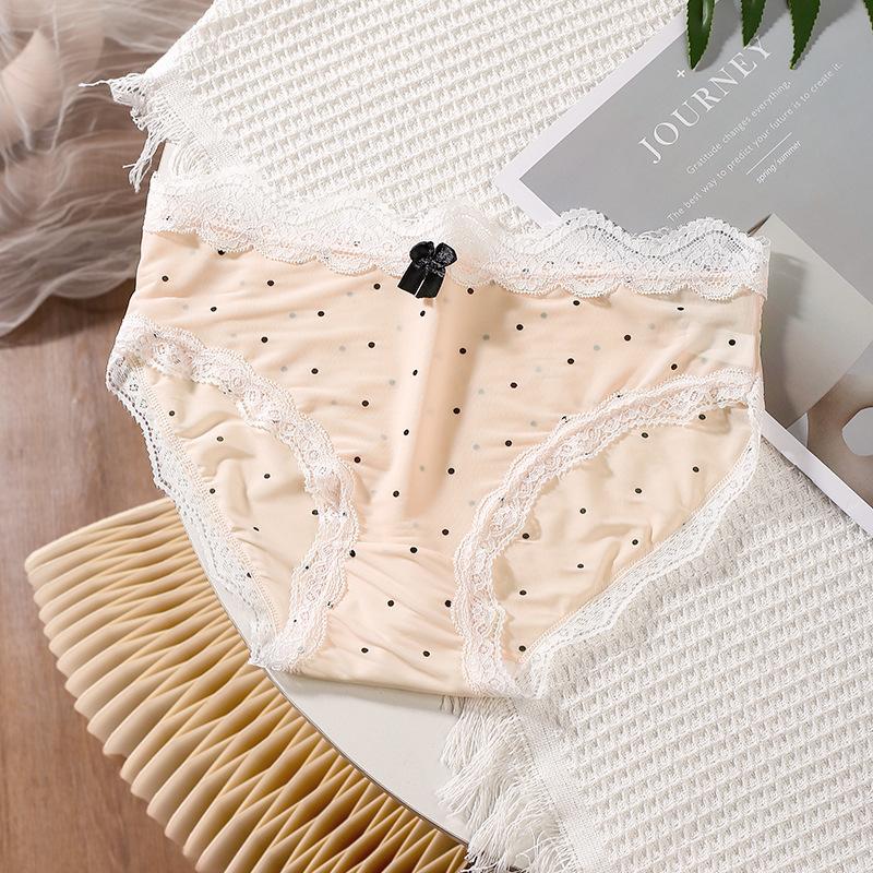 Ladies Spring and Summer Cute Saucy Polka Dot Ice Silk No Trace 10A Antibacterial Crotch Waist Triangle Briefs