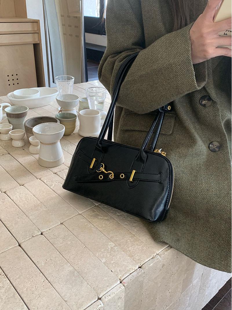 

Retro Textured Solid Color Women s Large Capacity Bowling Shoulder Bag чорний