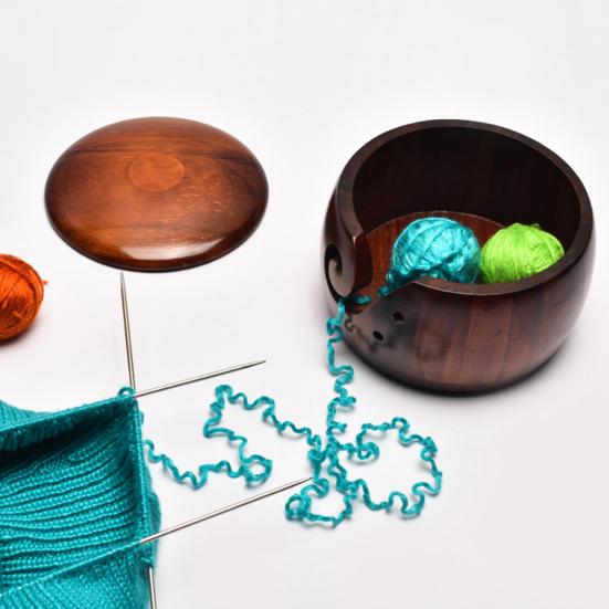 Ciotola per filati personalizzata per uncinetto Porta-uncinetto in legno personalizzato con coperchio Organizzatore multifunzionale per riporre oggetti artigianali Regali fatti a mano per
