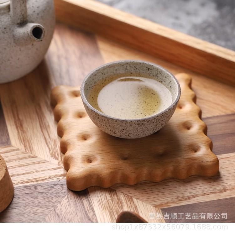 Creative Solid Wood Cookie Coaster, Simple Style Wooden Anti‑Scald Cup Mat for Coffee Mug Water Cup Dining Table