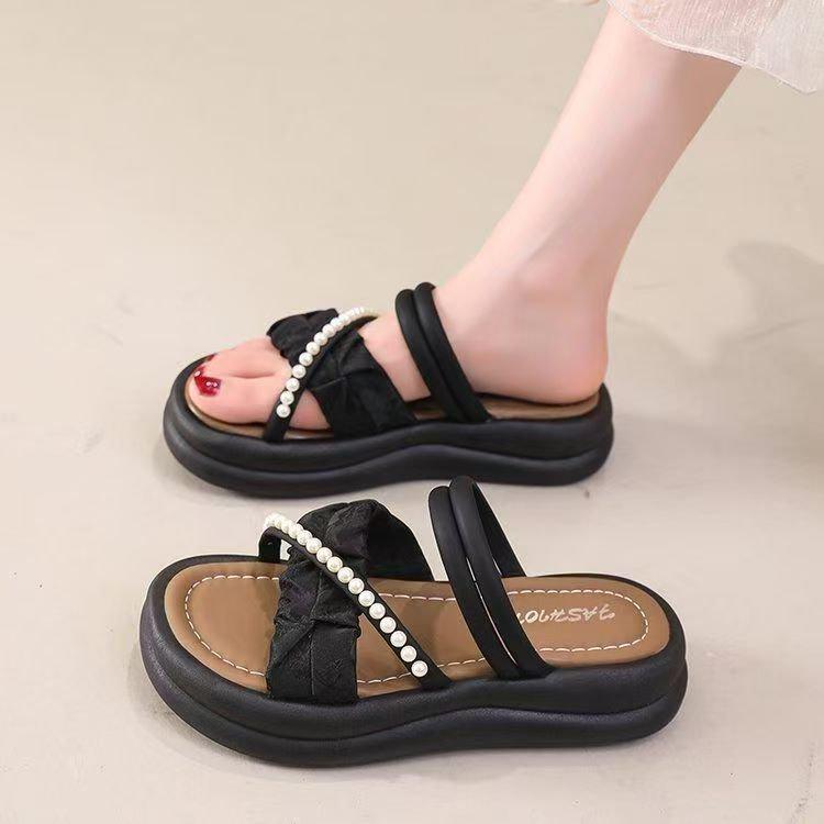 Dámské letní římské sandály 2025: Protiskluzové pantofle se silnou podrážkou a měkkou podrážkou, chladivé nošení dvěma způsoby