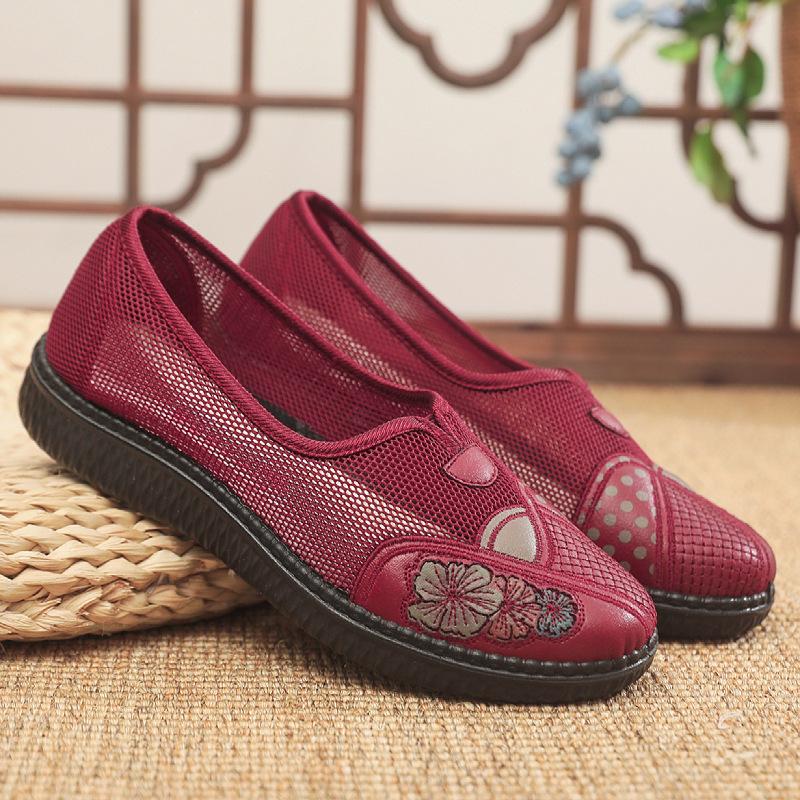 ****** and summer new old ******* cloth shoes women's single shoes breathable mesh shoes non-slip s**t-soled mother shoes middle-aged and elderly flat