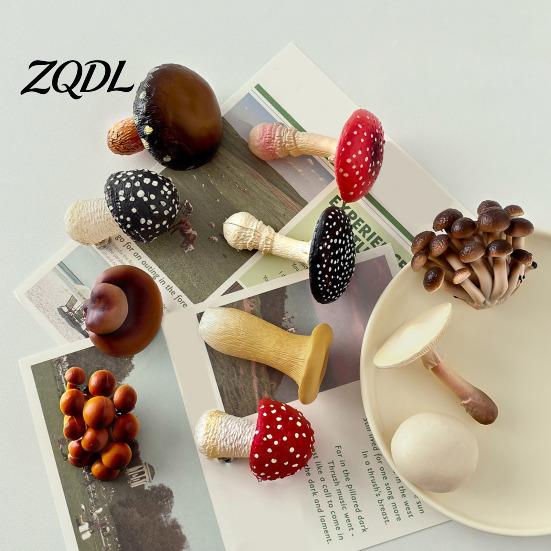 Resin Memo Holder 3D Mushroom Refrigerator Magnet, Fake Decorative Magnets Photo Notes for Whiteboard Cabinet Kitchen Magnet Decor