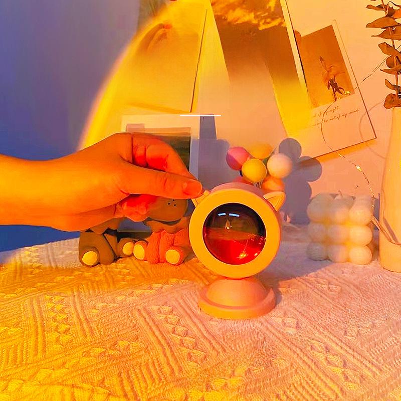 Creative RGB Color-Changing Sunset Projection Lamp - USB Powered