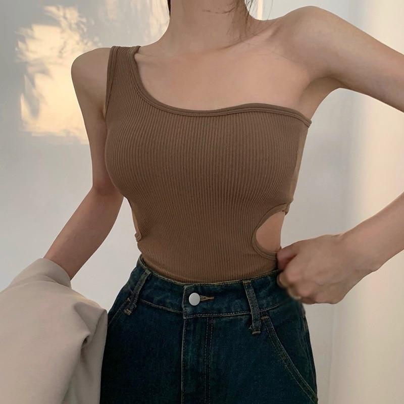 Camisoles pour femmes, couleur unie, asymétrique épaule dénudée, chemise à Base rembourrée, débardeur sans manches, pull léger, haut court