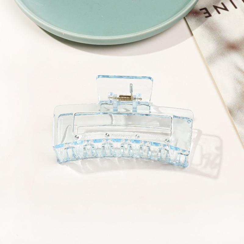 Quadratische Haarspangen mit matter TexturDer Hinterkopf ist eine halbe Haarklammer Haaraccessoire PS