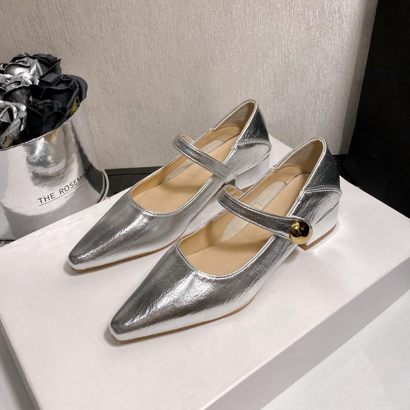 Mode 2025 Retro-Stil Damen Pumps Lässig Schnalle Damen Niedriger Absatz Klassische Schuhe Metallische Dekoration Flacher Ausschnitt Einzelne Schuhe
