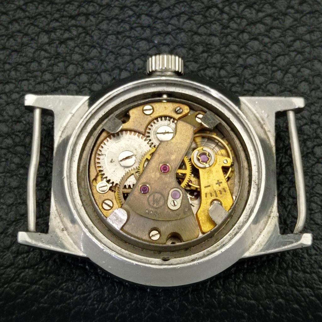 GEBRAUCHTE WEST END WATCH CO HANDAUFZUG SCHWEIZER JUNGEN SCHWARZES ZIFFERBLATT UHR a432788-2