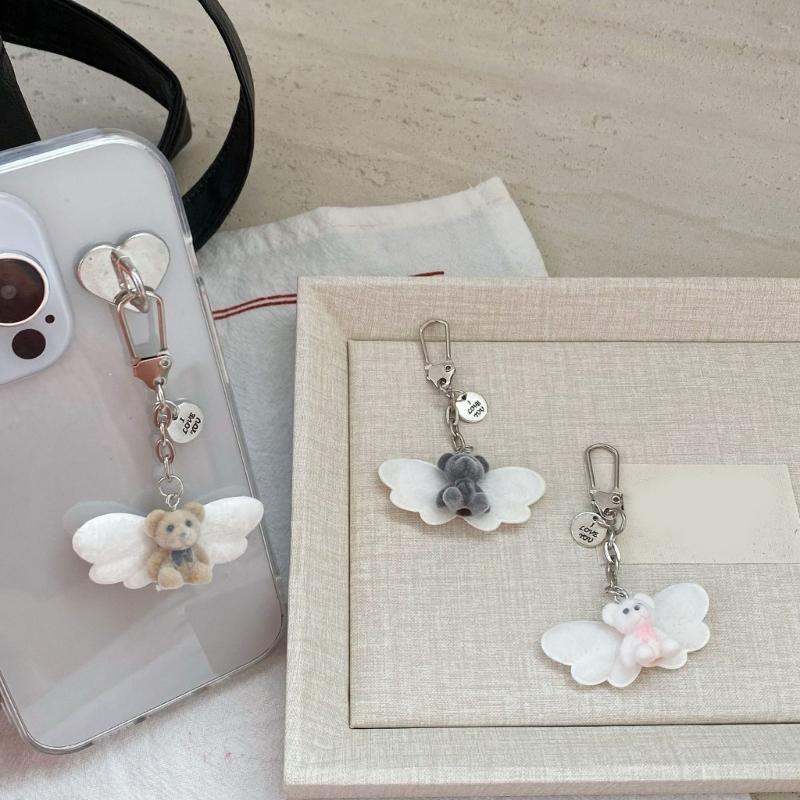 Modischer Lieblicher Kleiner Beflockter Bärenanhänger Charm Tragbar für Schlüsselanhänger und Handy-Zubehör Dekoration Täglicher Gebrauch