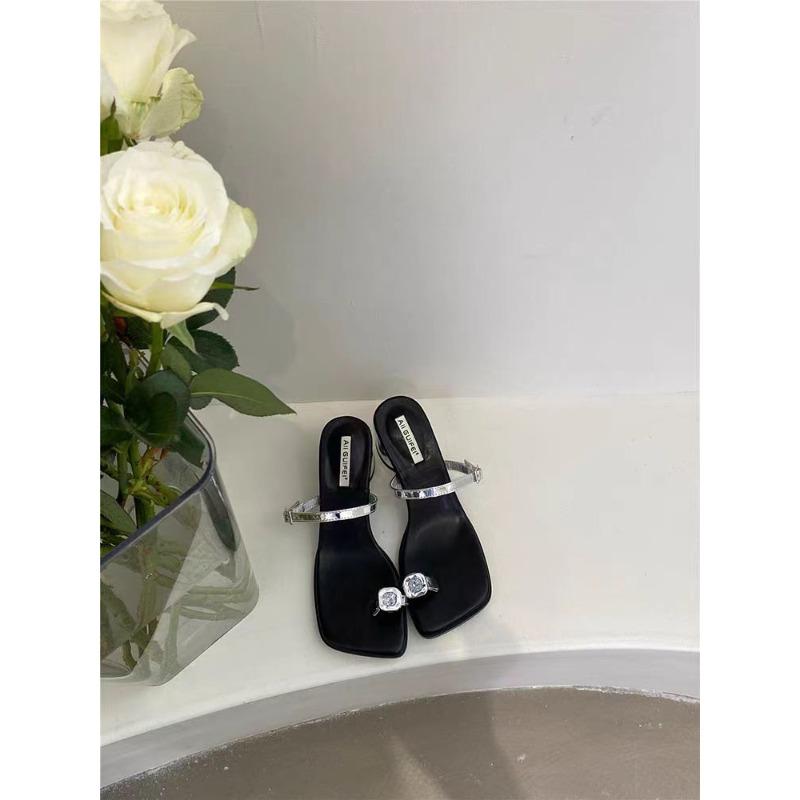 High-heeled thick-heeled slippers one-word sandals women s fashion new summer wear retro temperament versatile women s shoes 39 серебряный 3270₽