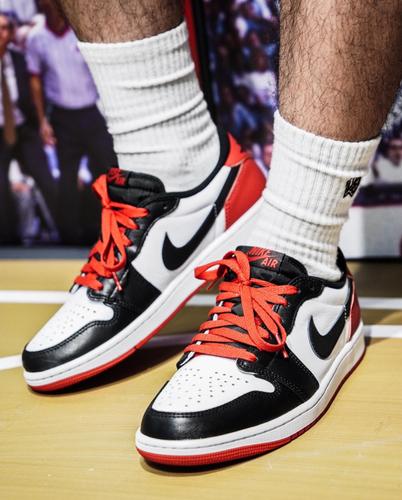 Air Jordan Air Jordan 1 Retro Low OG GS Black Toe CZ0858-106