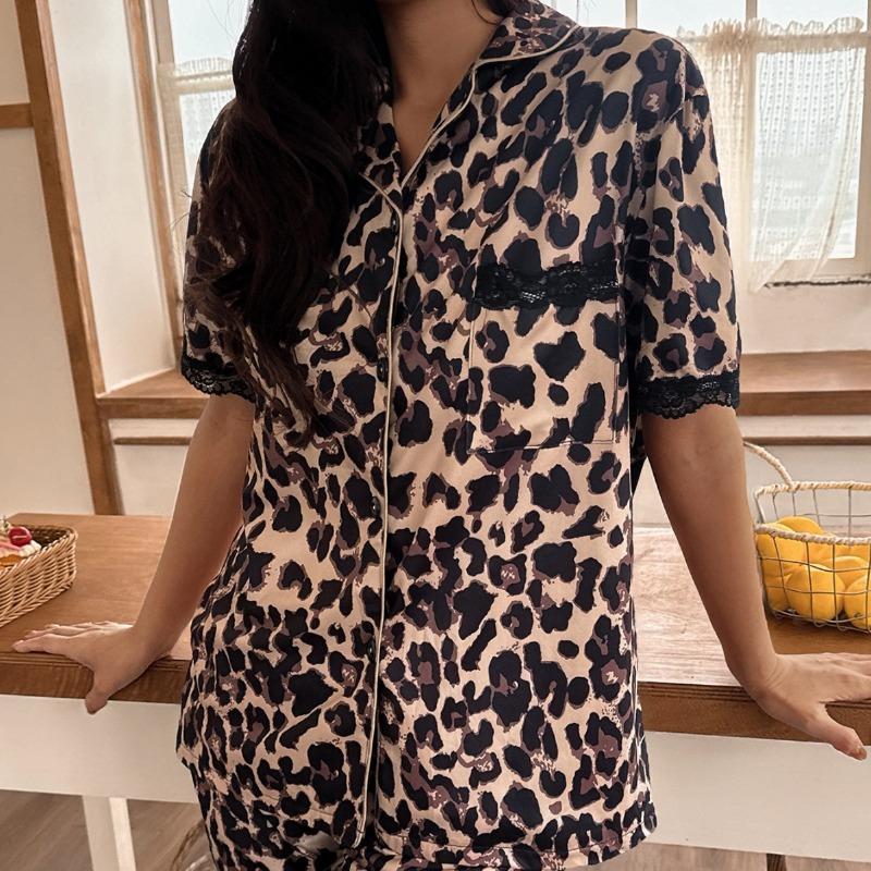 Pigiama Stampa Leopardo con Bordi in Pizzo Lussuoso Maglia Moda Top a Maniche Corte e Pantaloni Lunghi Set Loungewear per Donna