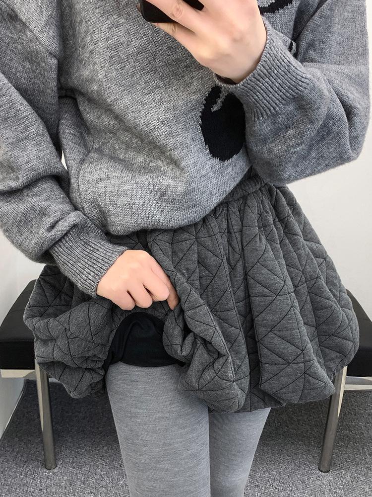 Petite Women's Elegant High-Waisted Black Diamond-Quilted Padded A-Line Shorts, Autumn/Winter Collection - Slimming, Puffy, Half-Skirt Style.
