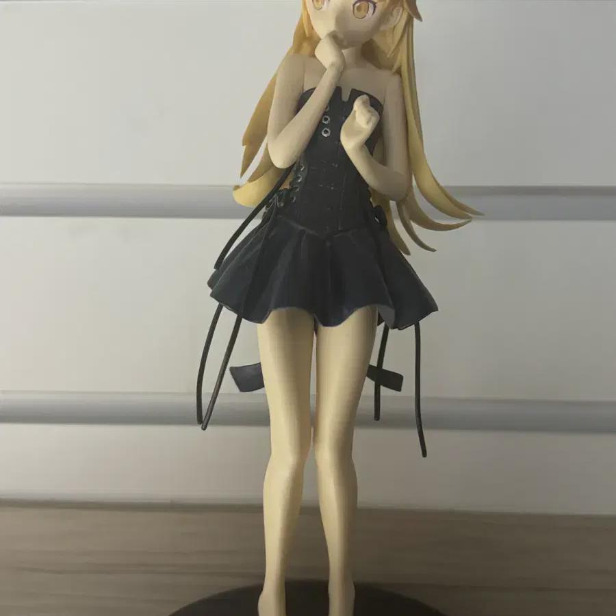 

Beautiful Girl Figures Sell
