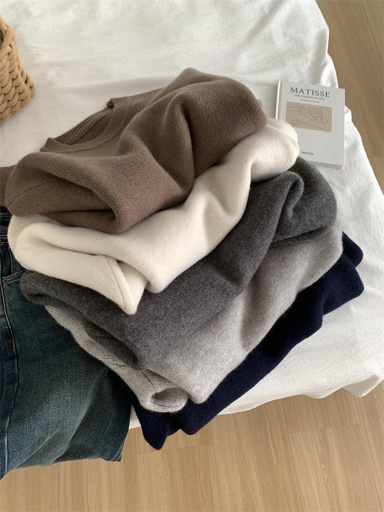 Korean Embroidered Bear Knit Sweater, Soft & Warm for Autumn/Winter