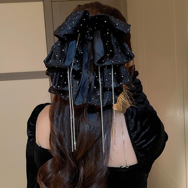 Clips de păr cu fundă roșie de catifea: Accesoriu de păr elegant cu clips de primăvară pentru Anul Nou