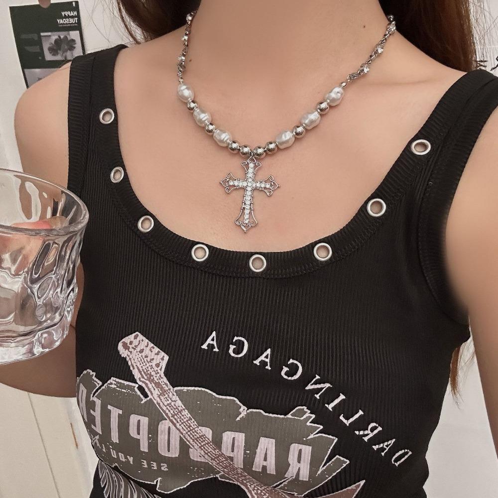 Gothic Punk Hollowed-out Cross Zircon Pendant Imitation Pearl Beaded Necklace for Women Hip-hop Trend Charm Jewelry Accessories