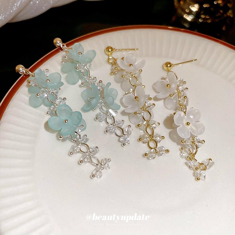 Korean small fresh flower tassel artificial crystal stud earrings female sweet girl heart earrings niche literary earrings