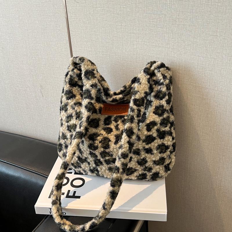 

Autumn/Winter 2025 Korean Style Leopard Print Plush Tote Bag - Versatile Shoulder & Crossbody for Women