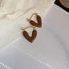 Love oval geometric earrings Maillard fashion high-end stud earrings niche temperament light luxury earrings
