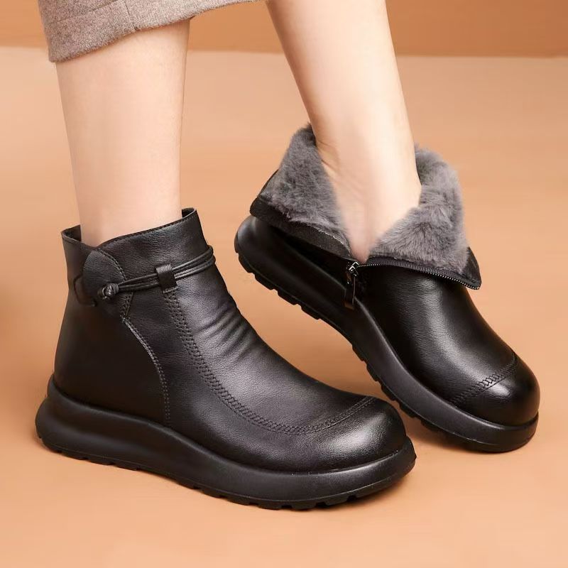 Women Winter New Real Leather Ankle Snow Boot Thick Sole Non Slip Plush Keep warm Middle Aged And Elderly Flat sole Cotton Boots