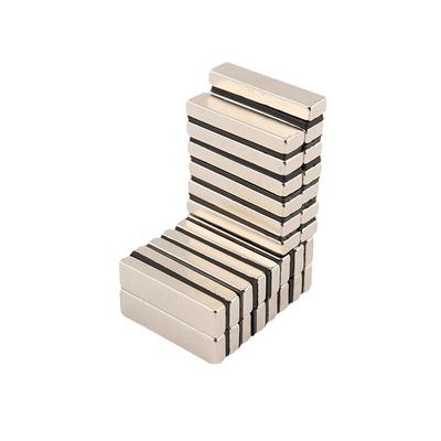 Rechteckiger Neodym-Eisen-Bor-F30/40*10/20*5mm Starker Magnet